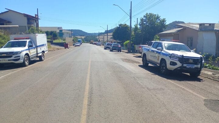 Mulher e filha mortas em Passos Maia
