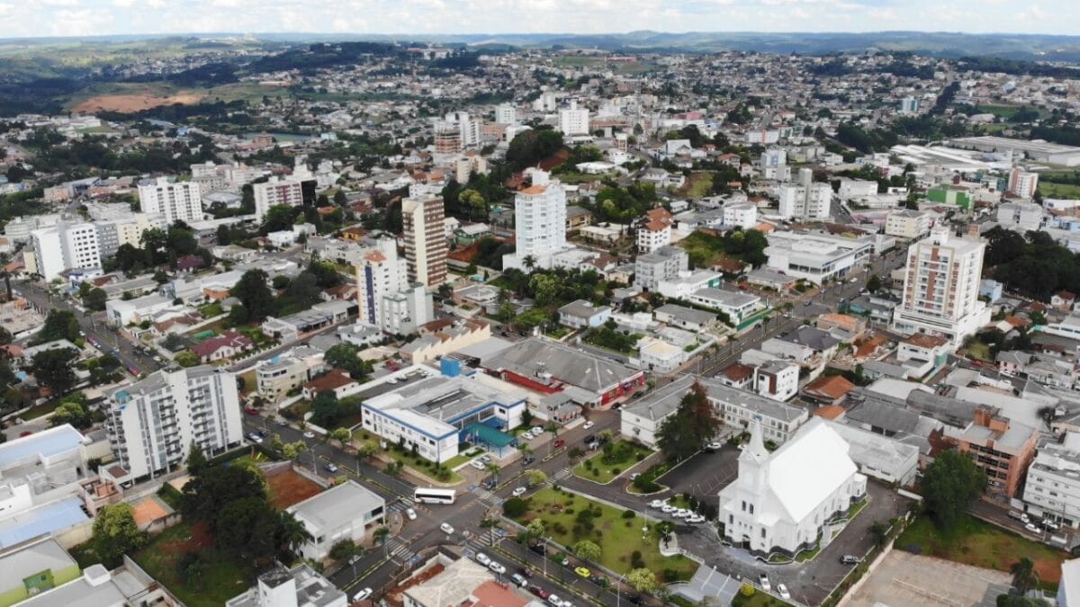 TST Condena Associações em SC a Pagar R$ 600 Mil por Assédio Eleitoral