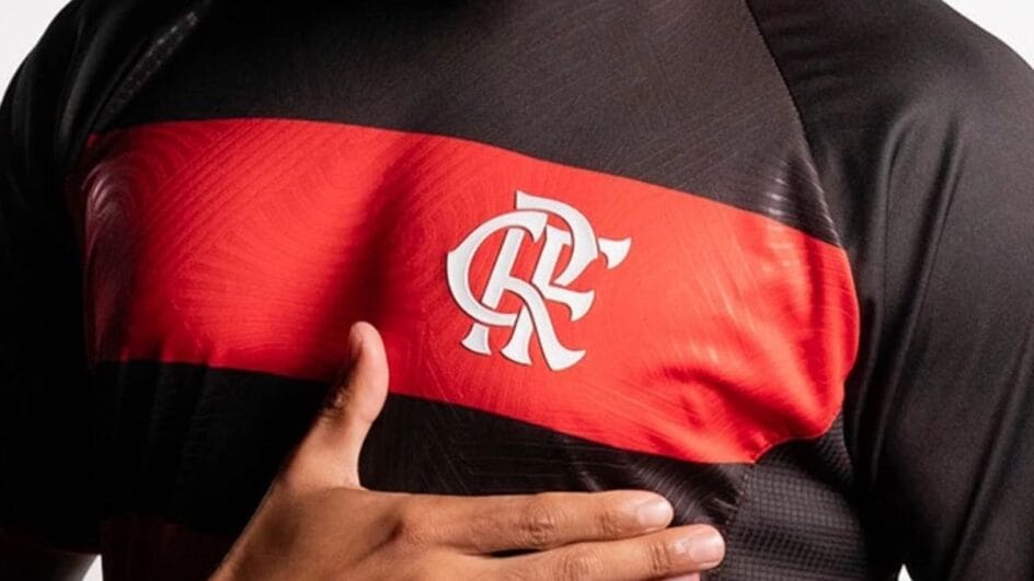 Camisa promocional do Flamengo (Foto: Shopee, Divulgação)