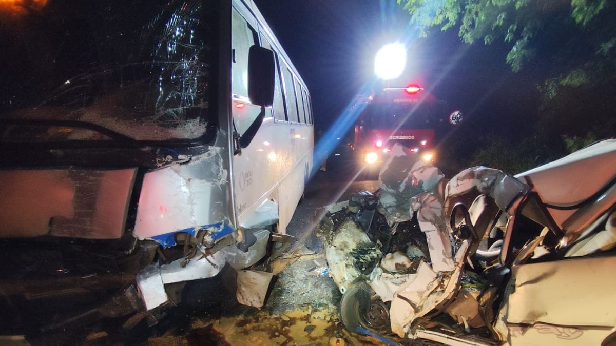 Grave acidente no Oeste de SC mata motorista e destroi carro