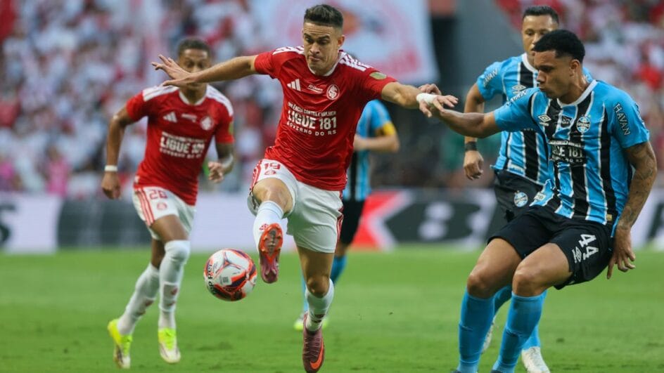 Times se enfrentam pelo Campeonato Brasileiro (Foto: Ricardo Duarte, Internacional)