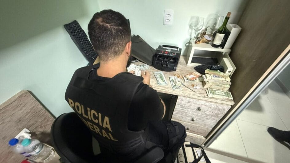 Grupo que escondia cocaína em contêineres com peças de carro é alvo de operação em SC e RS