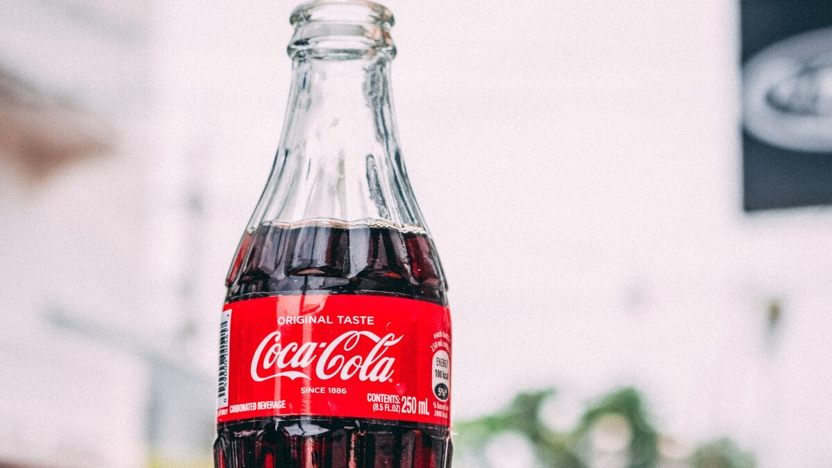 Mudan&ccedil;a na Coca-Cola_ gigante das bebidas altera estrat&eacute;gia e impacta mercado brasileiro 
