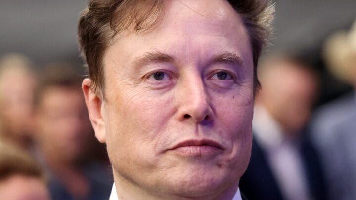 O que Elon Musk está criando dentro das fábricas que pode mudar o trabalho