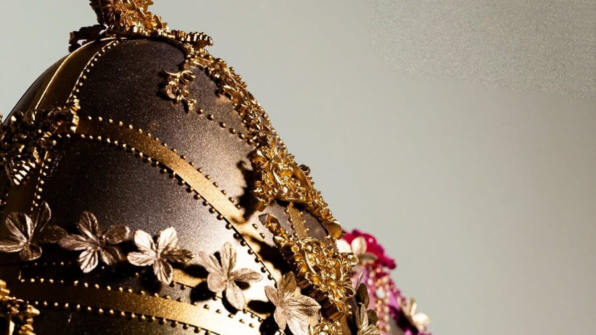 Ovo de P&aacute;scoa luxuoso 