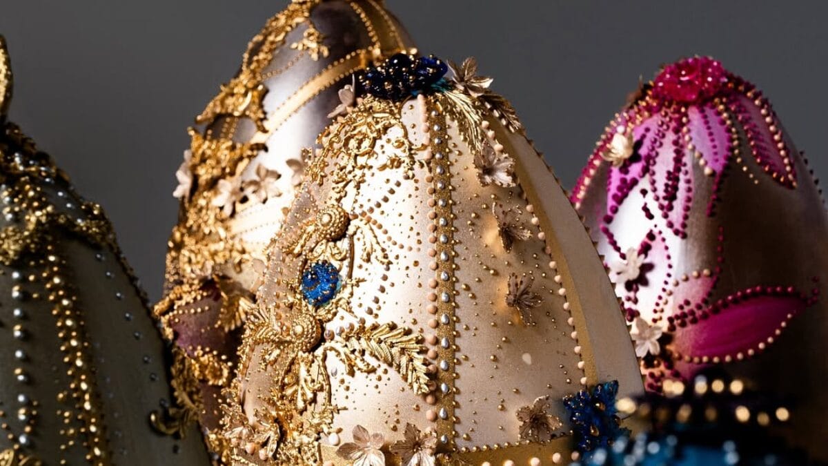 Ovo de P&aacute;scoa luxuoso 