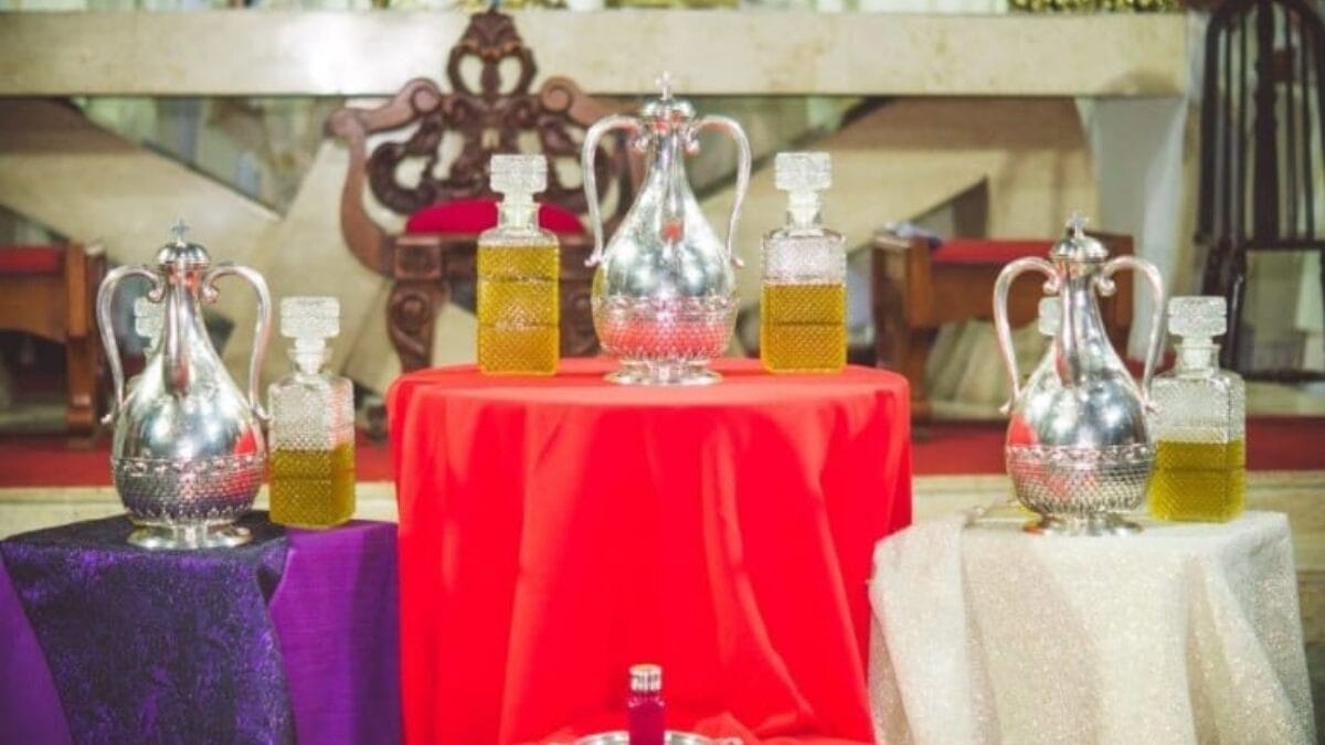 Para que servem os óleos abençoados na Quinta-Feira Santa