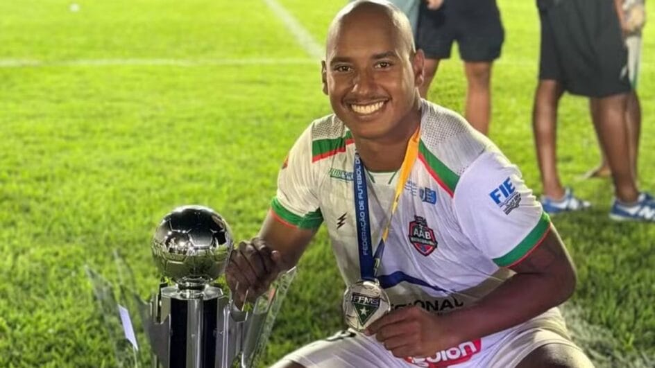 Alex Choco é o atual artilheiro do Brasil (Foto: Redes sociais, Reprodução)