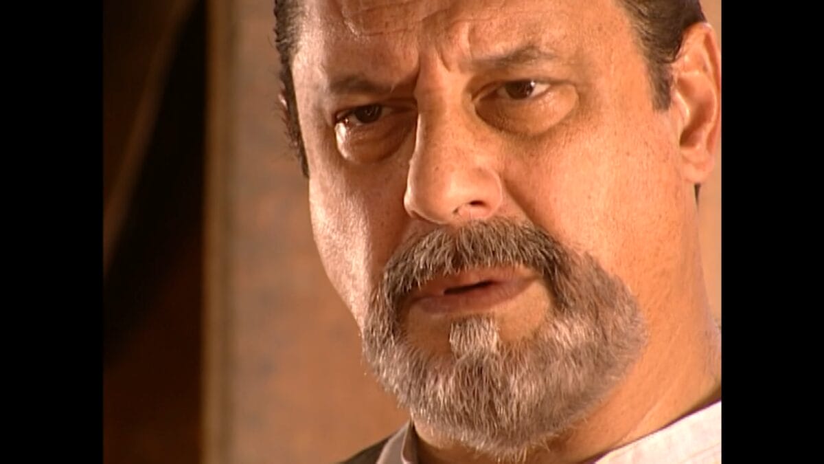 Giuliana amea&ccedil;a voltar para Marco Ant&ocirc;nio e Gumercindo descobre ser pai de Jos&eacute; Alceu na reprise de Terra Nostra. Veja os resumos da semana.