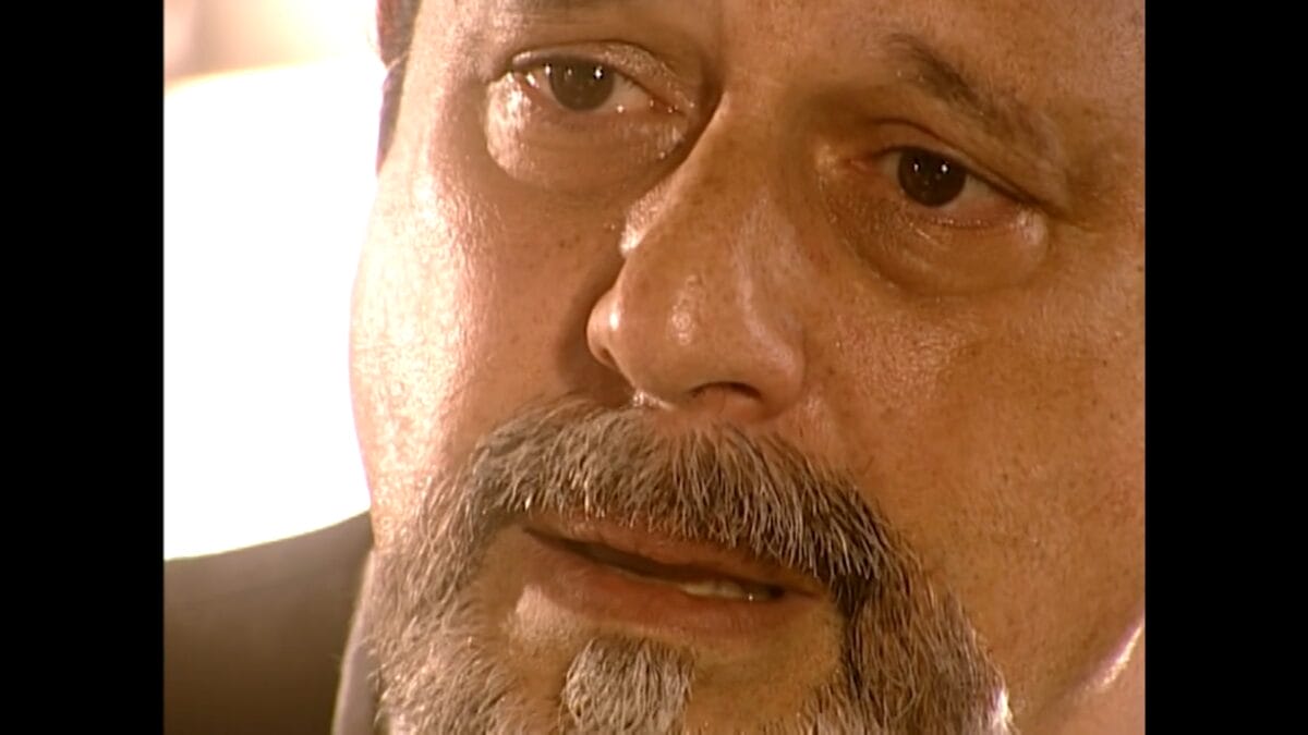 Giuliana amea&ccedil;a voltar para Marco Ant&ocirc;nio e Gumercindo descobre ser pai de Jos&eacute; Alceu na reprise de Terra Nostra. Veja os resumos da semana.