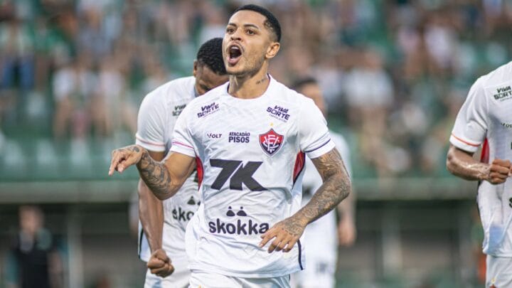 Times se enfrentam pelo Campeonato Brasileiro (Foto: Victor Ferreira, Vitória EC)