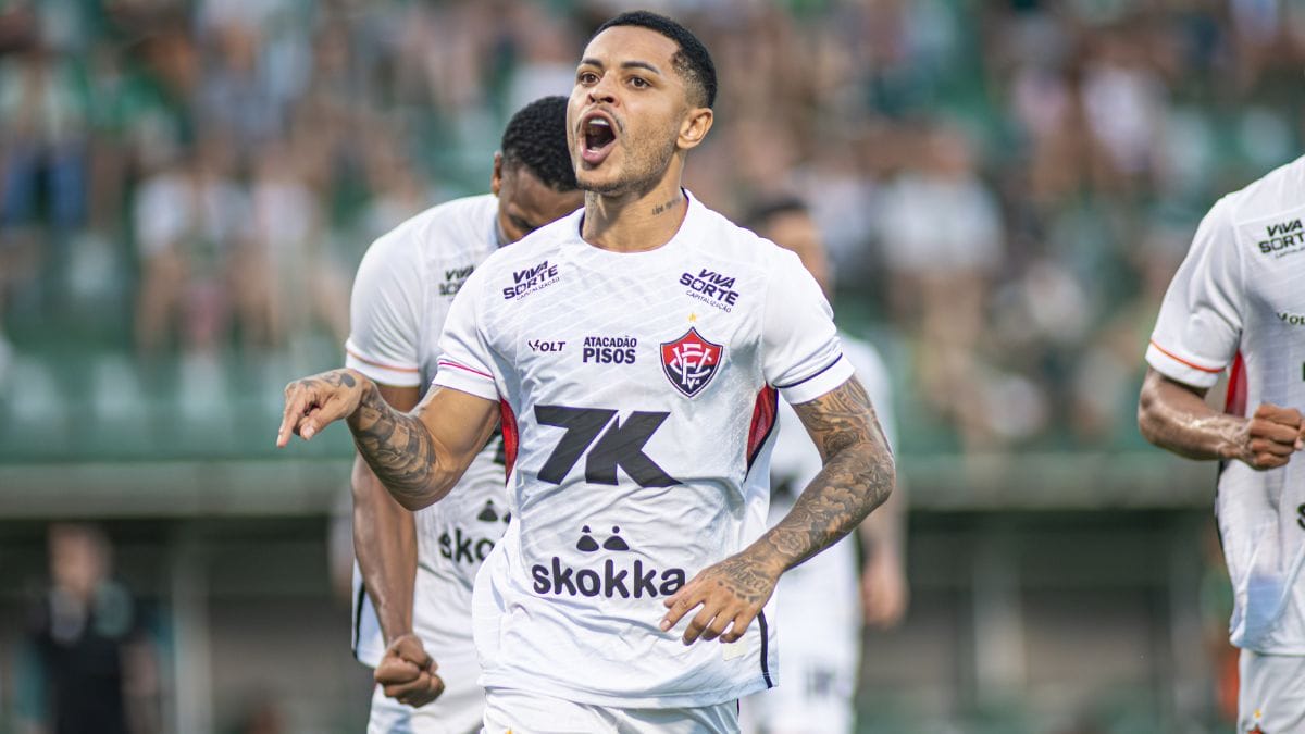 Times se enfrentam pelo Campeonato Brasileiro (Foto: Victor Ferreira, Vitória EC)