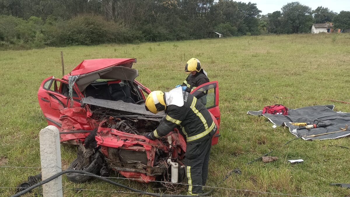 Acidente com morte em Balne&aacute;rio Rinc&atilde;o, Sul de SC
