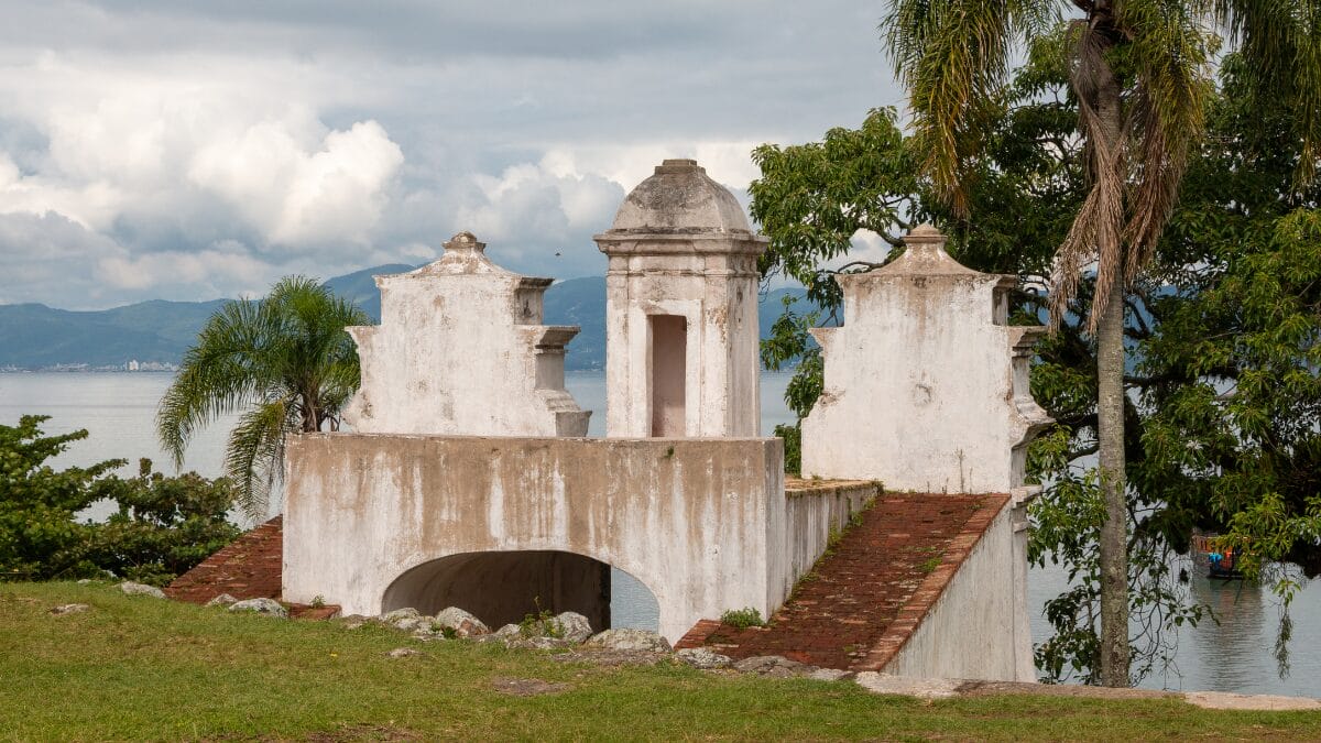 Como &eacute; um passeio na Ilha de Anhatomirim 