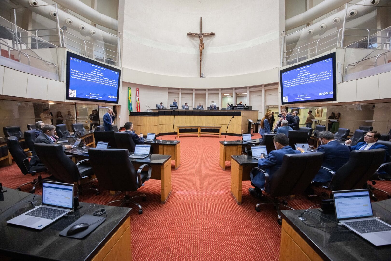 Plenário da Assembleia Legislativa de Santa Catarina em dia de votação para ilustrar matéria sobre atividade de risco para atiradores desportivos