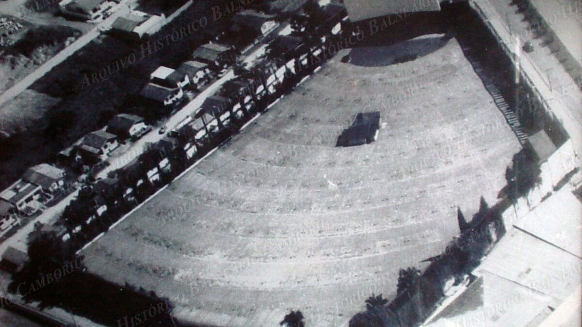 Balne&aacute;rio Cambori&uacute; j&aacute; teve o maior cinema drive-in do Brasil