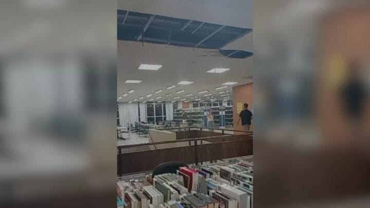 biblioteca alagada UFSC