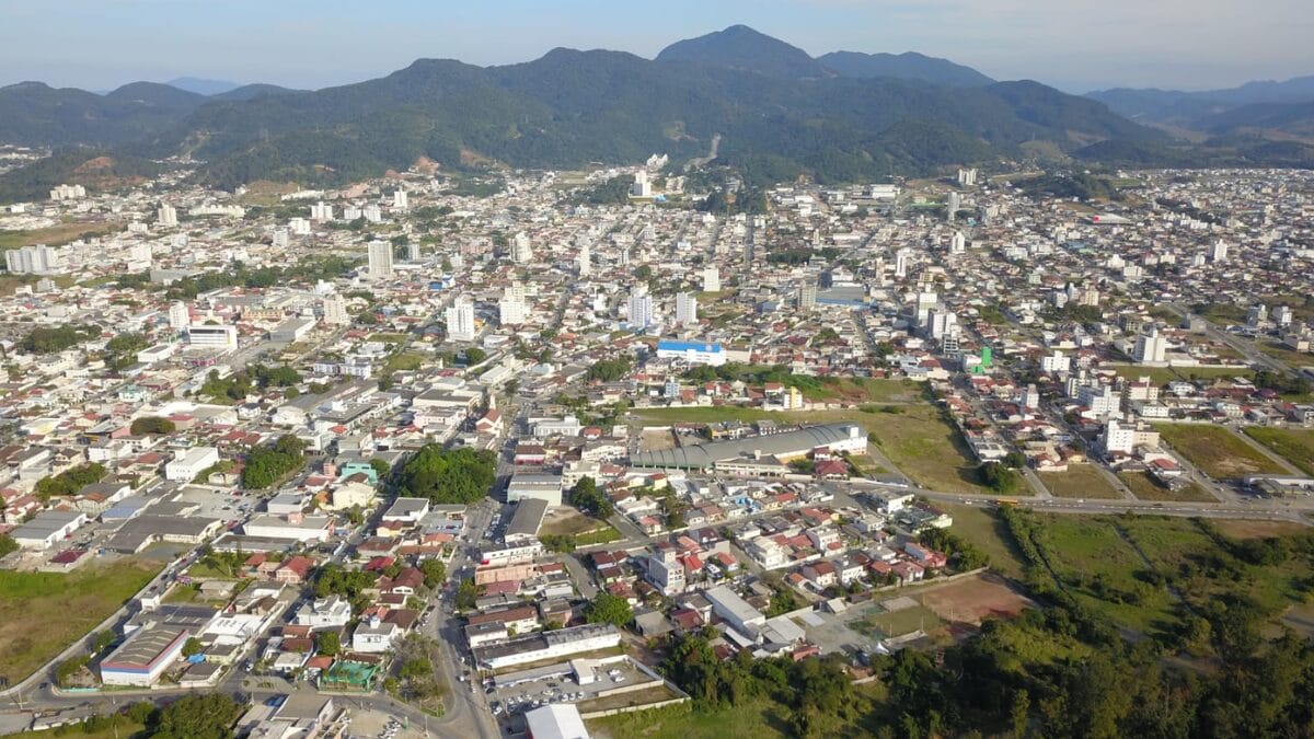 Oportunidade de emprego em Camboriú