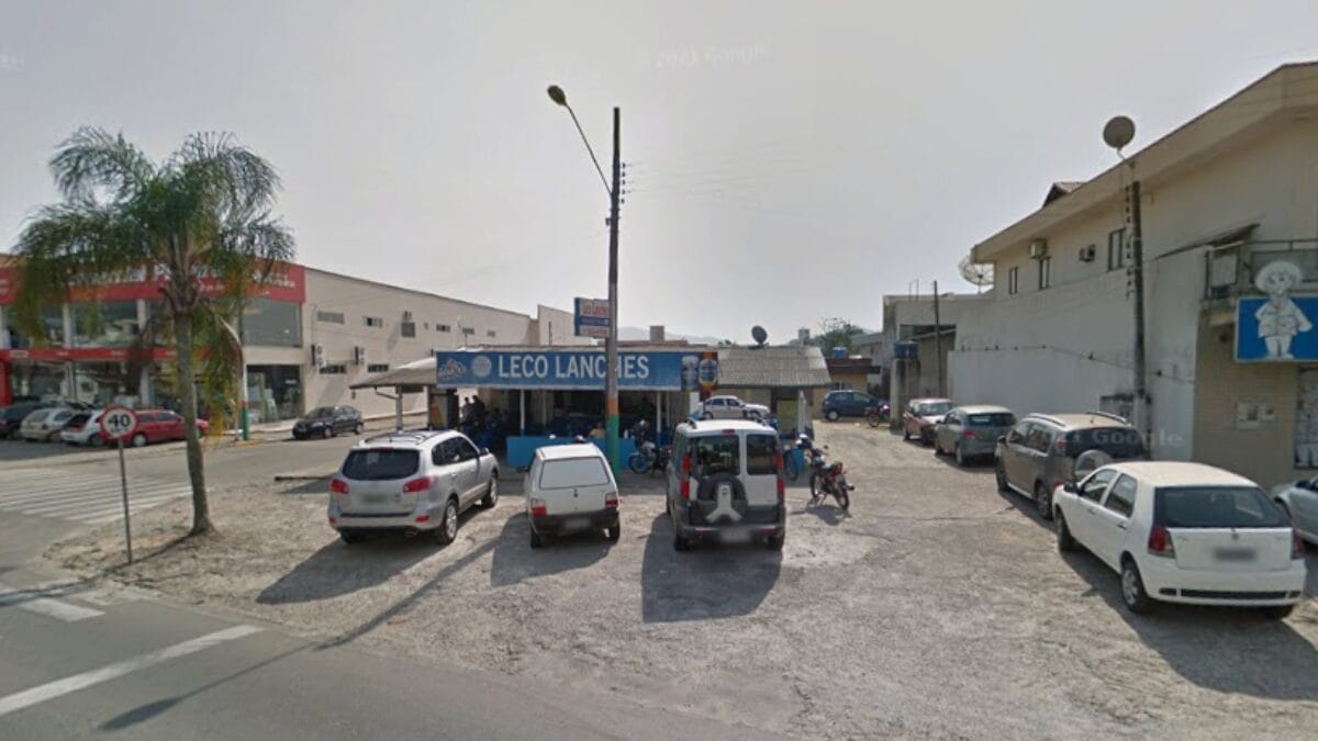 Com&eacute;rcios antigamente em Cambori&uacute;