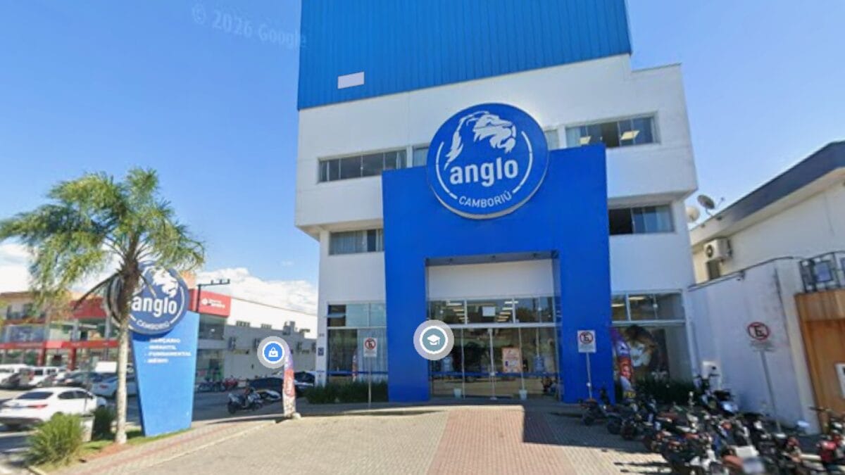 Com&eacute;rcios antigamente em Cambori&uacute;