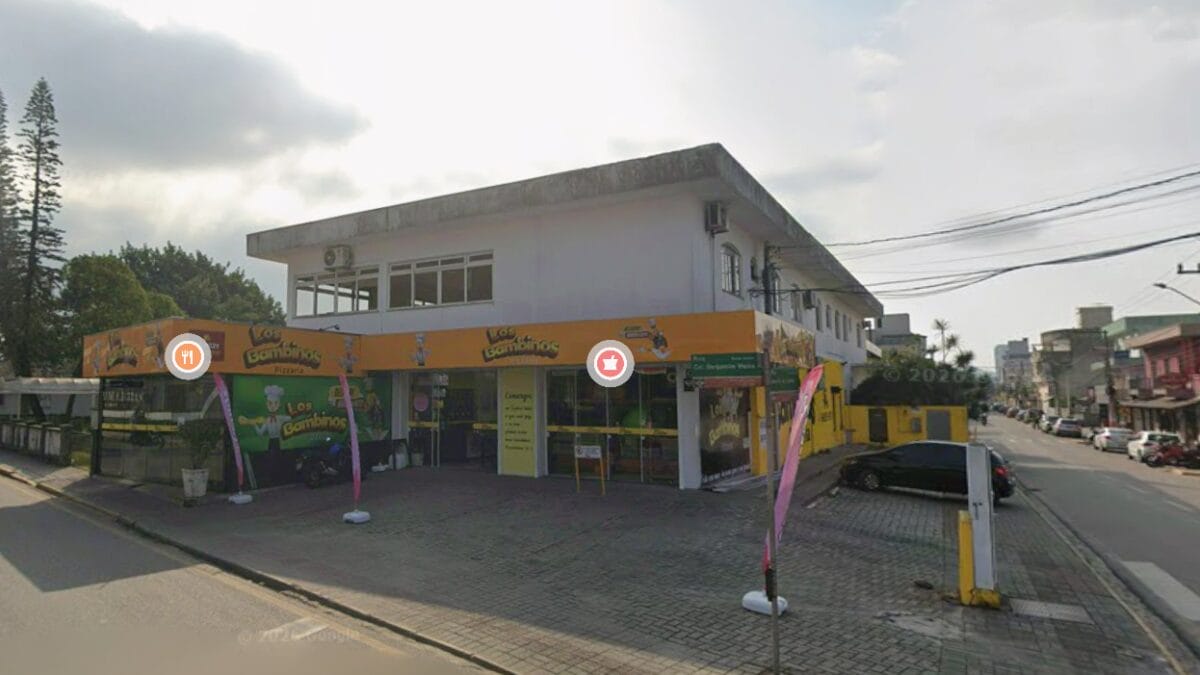 Com&eacute;rcios antigamente em Cambori&uacute;