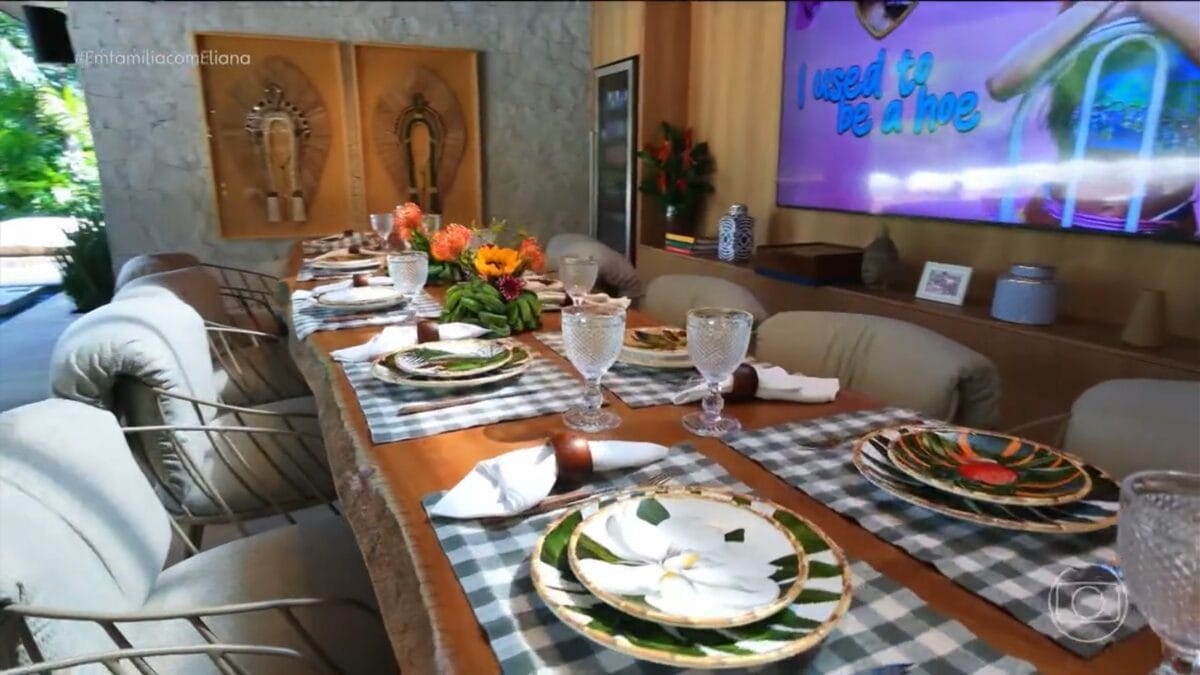 Mesa da churrasqueira