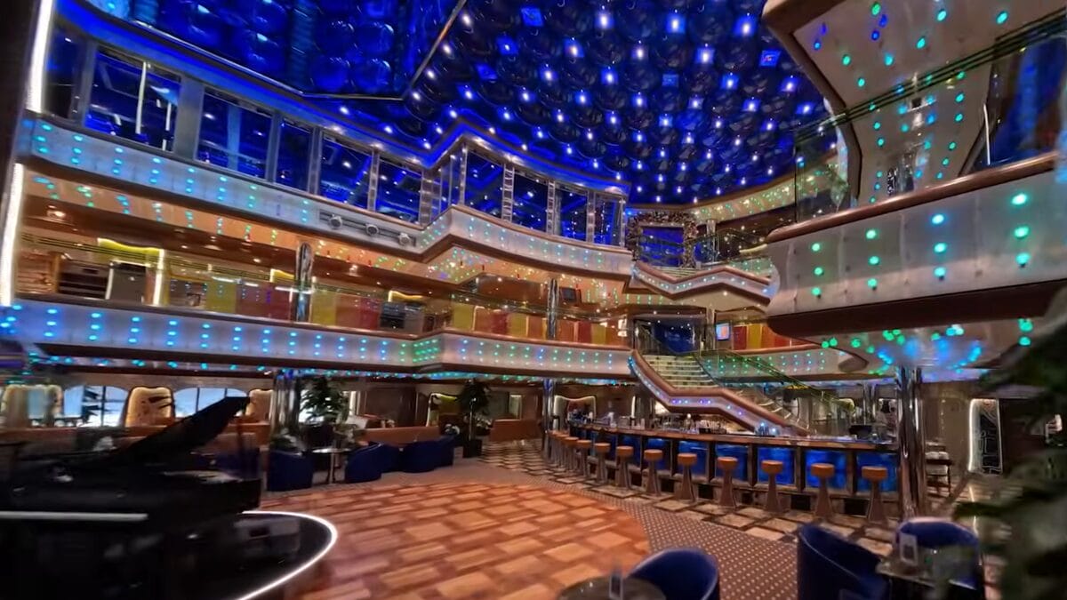 Navio Costa Diadema