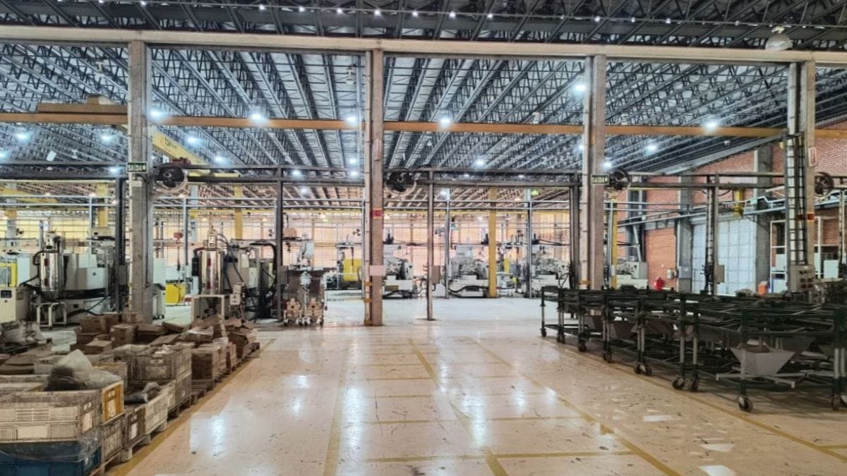 Falência da CRW Plásticos: dívida de R$ 120,5 milhões e complexo industrial a leilão sem lances