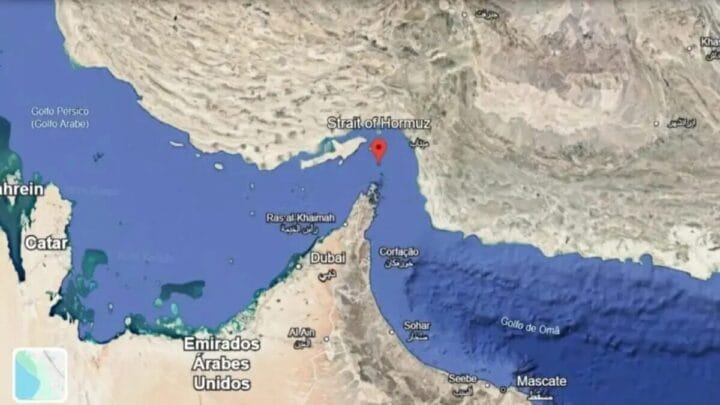 Estreito de Ormuz é considerado estratégico para a distribuição de petróleo e está sendo controlado pelo Irã (Foto: Google Earth, Reprodução)