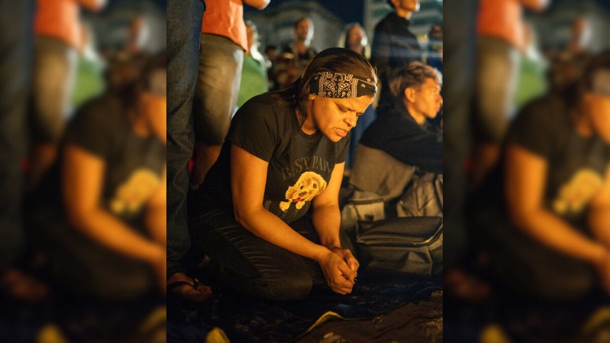 Evento crist&atilde;o lota praia de Balne&aacute;rio Cambori&uacute;