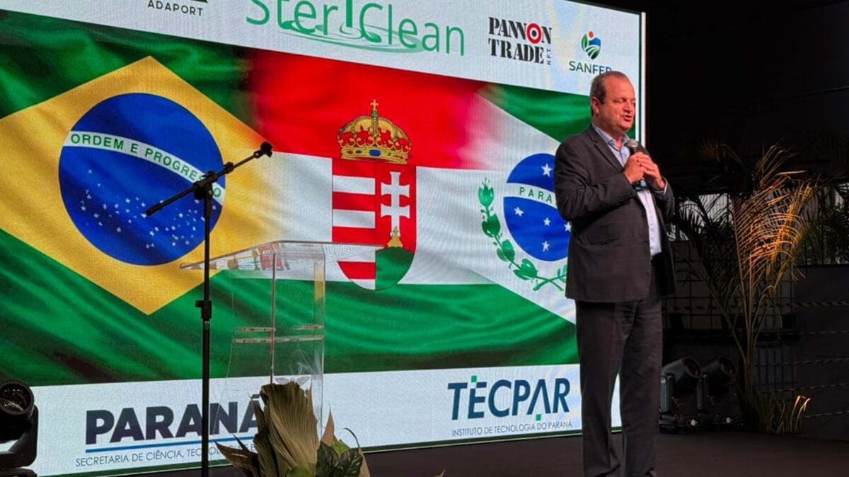 Autoridade participa da inaugura&ccedil;&atilde;o da f&aacute;brica de tecnologia agr&iacute;cola em evento institucional.