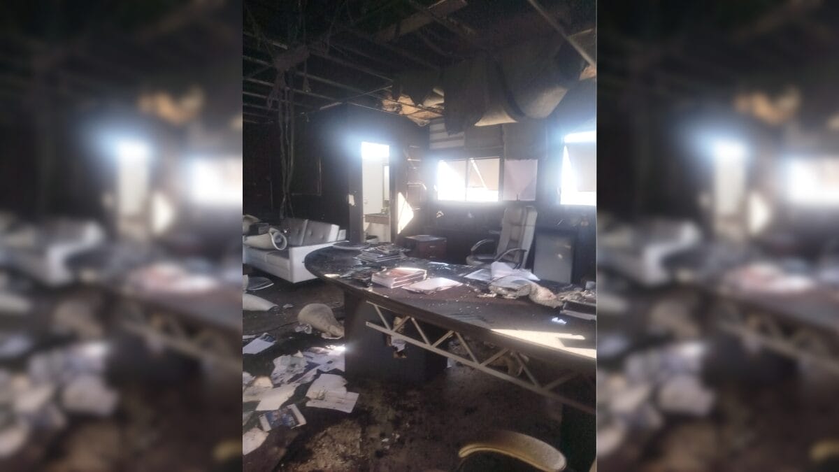 Veja como ficou o gabinete do prefeito Robison Coelho ap&oacute;s inc&ecirc;ndio