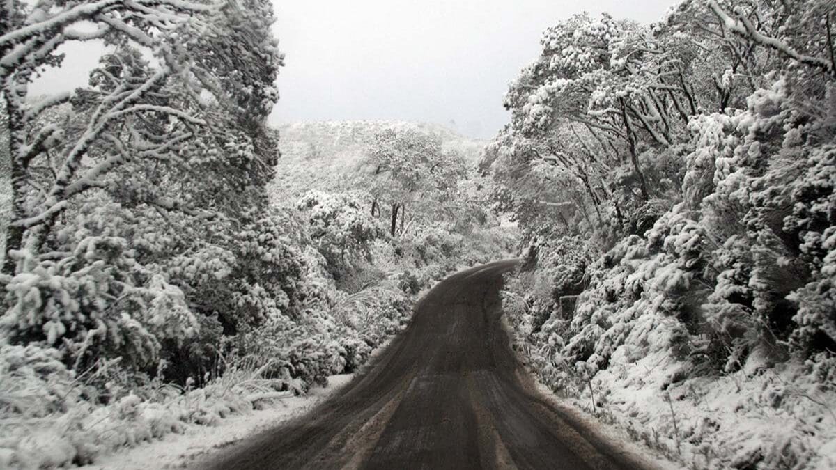 Neve costuma se fazer presente em cidades como Urubici, na Serra catarinense (Foto: Alvarélio Kurossu, Arquivo DC)