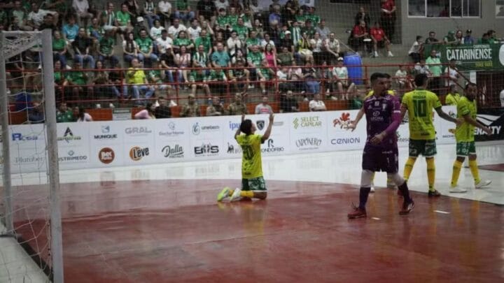 Chapecoense x Joinville no Catarinense Série Ouro (Foto: Roger Silva, Chapecoense Futsal)