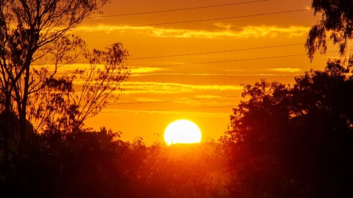 O sol predomina em todas as regiões, com uma massa de ar quente (Foto: Banco de Imagens)