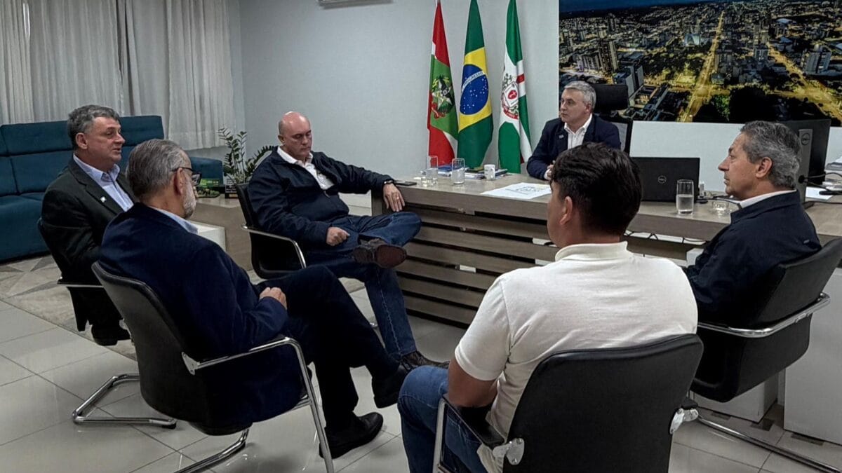 Gigante do setor aliment&iacute;cio anuncia investimento de R$ 600 milh&otilde;es e mais de mil novos empregos em SC
