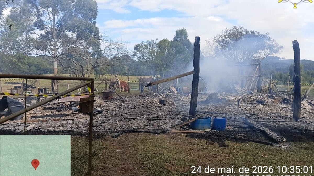 Incêndio no interior de São Cristóvão do Sul