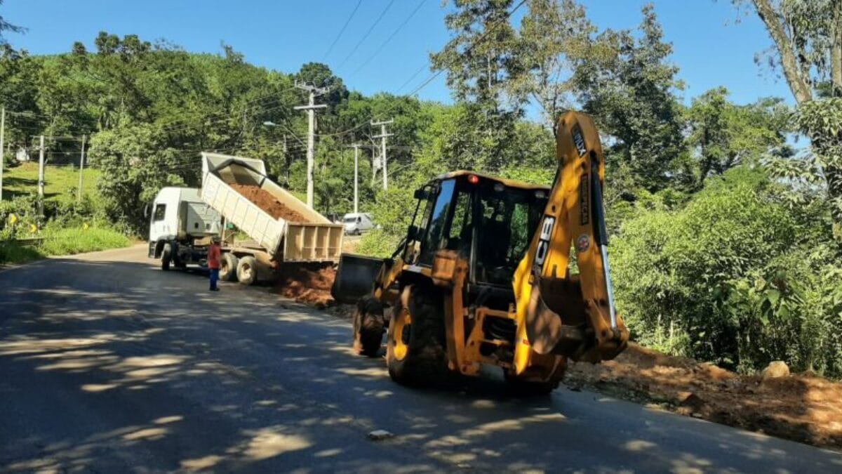Pavimentação da SC-154 no Oeste de SC