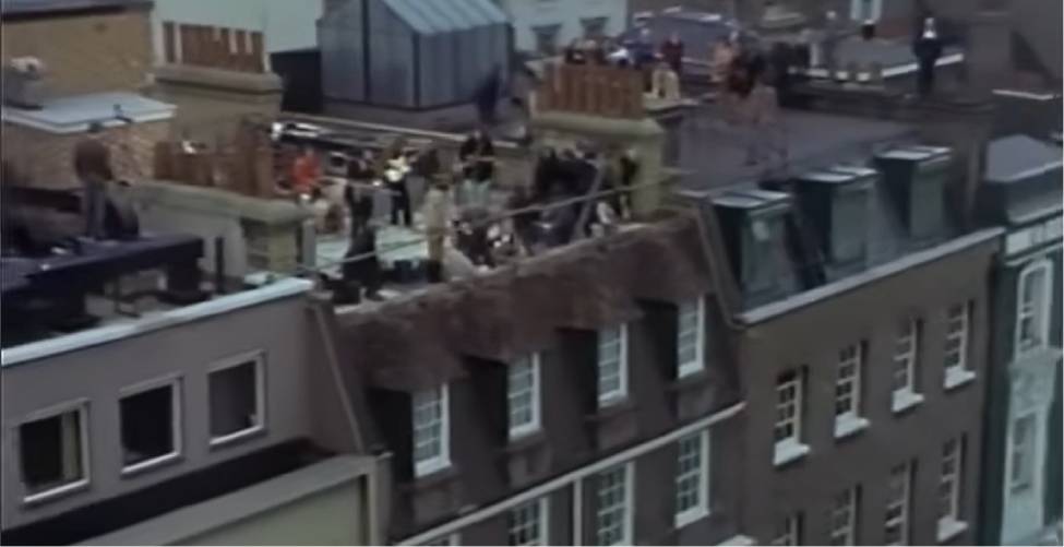 No topo, o terraço virou palco de um momento que entrou para a história (Foto: Reprodução/ Youtube)