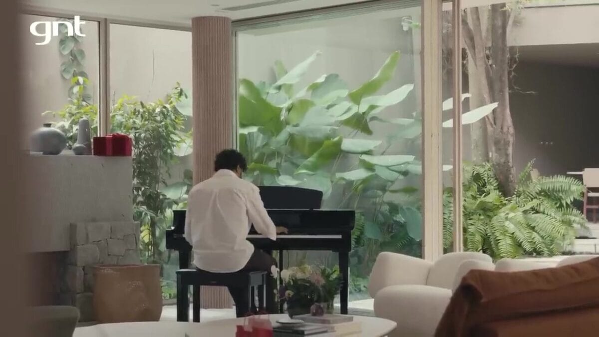 Casa ex BBB Rafa Kalimann e cantor Nattan