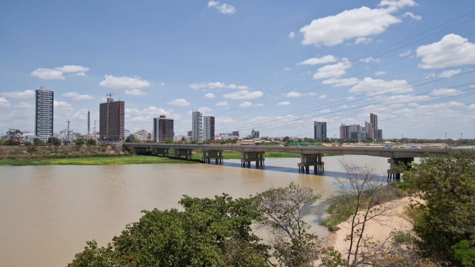 Cidade do interior onde se colhe uva o ano todo Petrolina (1)