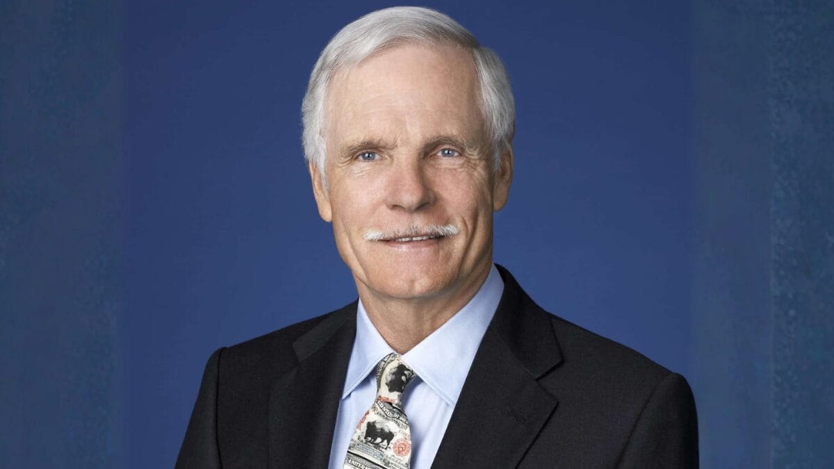 Como Ted Turner fundou a CNN, o primeiro canal de notícias 24 horas