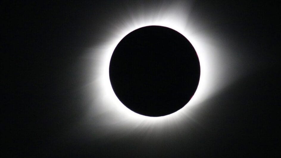 Eclipse solar