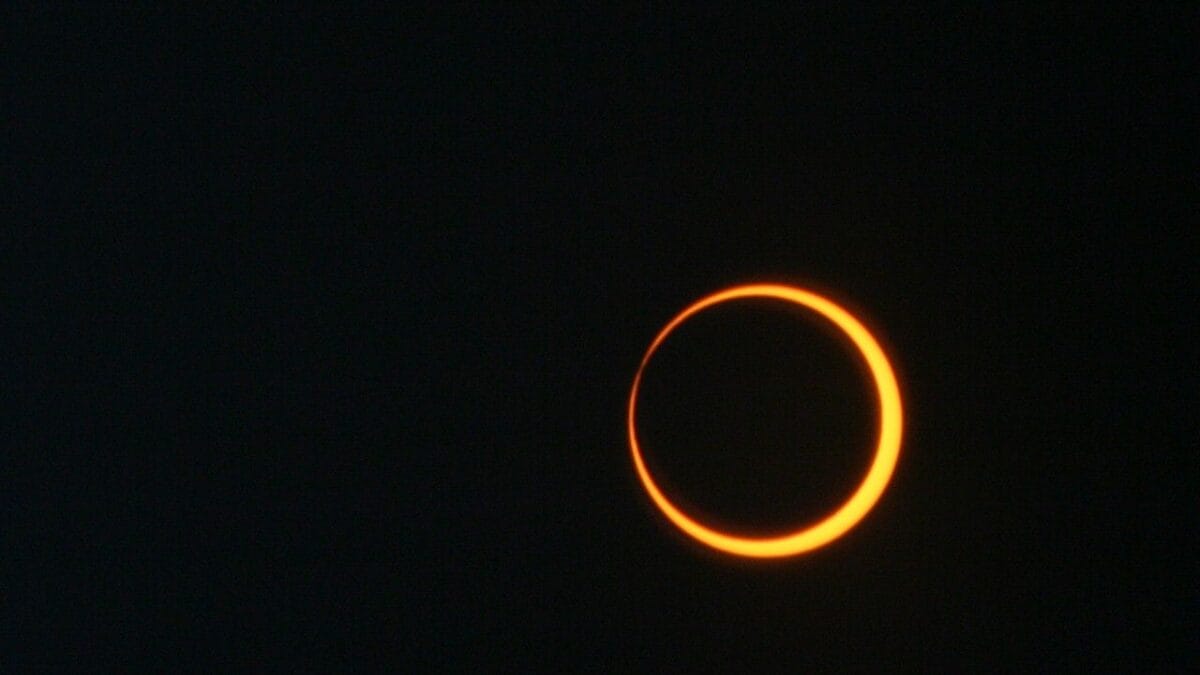 Eclipse solar