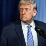 Trump anuncia acordo para EUA controlarem mais de 65 bilhões de barris de petróleo da Venezuela