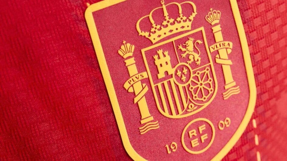 Camisa da Espanha para o Mundial (Foto: Adidas, Divulgação)