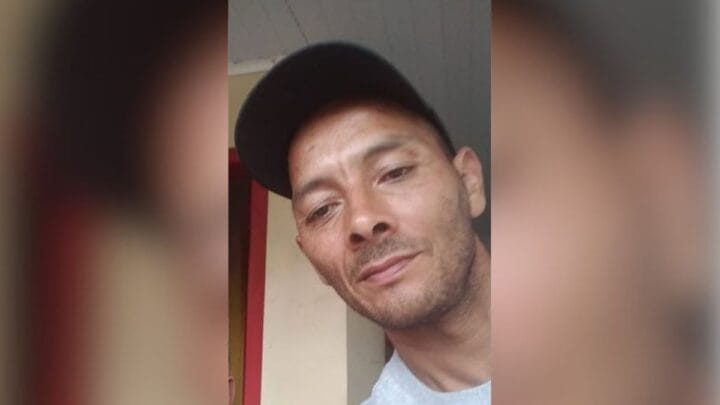 Homem é morto a tiros em plena luz do dia após suposto furto de desodorante em SC