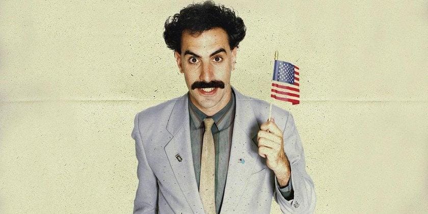 Sasha Baron Cohen de volta ao g&ecirc;nero de com&eacute;dia, em novo longa da Netflix (Imagem: Divulga&ccedil;&atilde;o / IMDB)