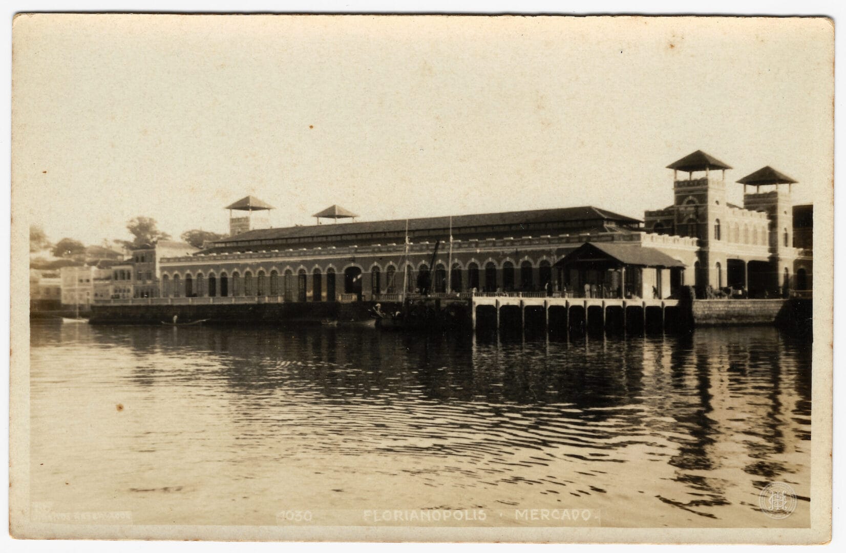 Cart&atilde;o postal de Florian&oacute;polis mostra como era a cidade h&aacute; mais de 100 anos