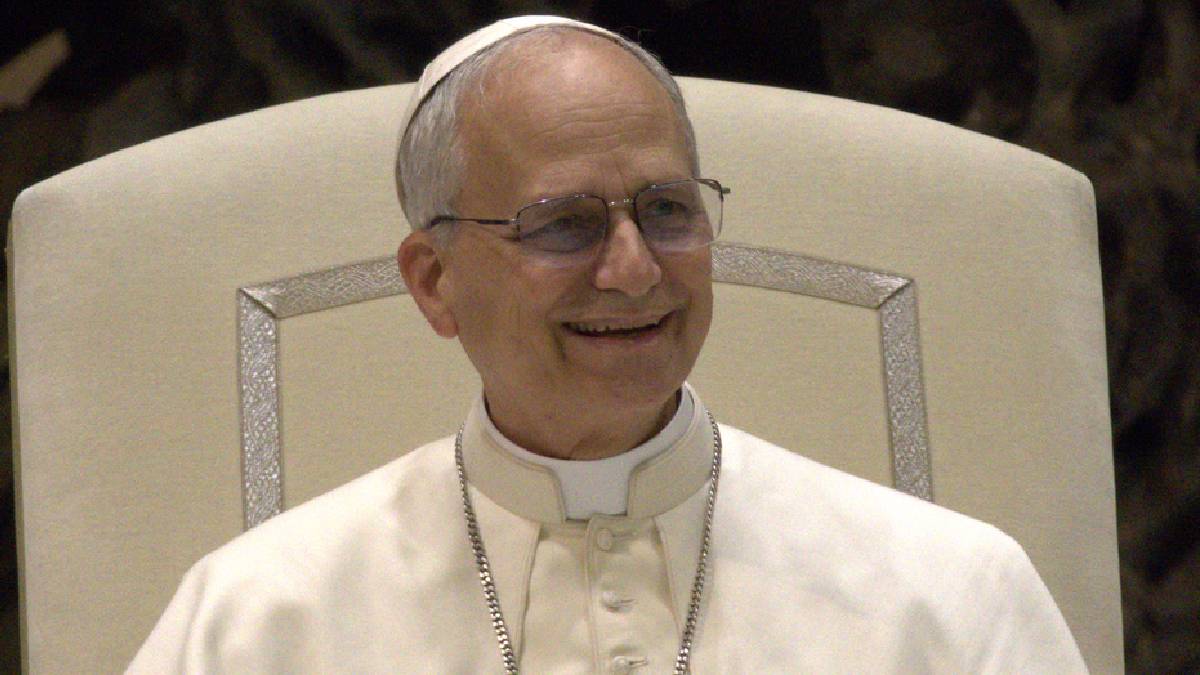 Diálogo cultural: O pontífice integra a sabedoria da literatura de fantasia ao magistério católico em seu novo documento oficial (Imagem: Divulgação / Vatican News)